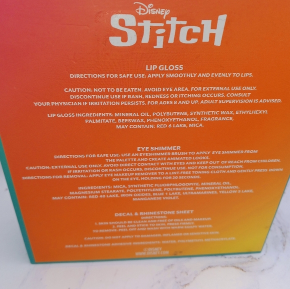 Stitch Makeup & 2 keychains NWT - Picture 10 of 11